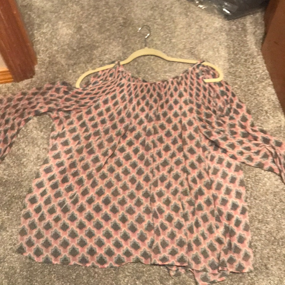 LC Lauren Conrad shirt